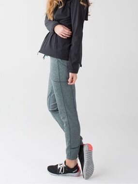 Lululemon Base Runner Pant III - 
Heathered Dark Fuel / Menthol